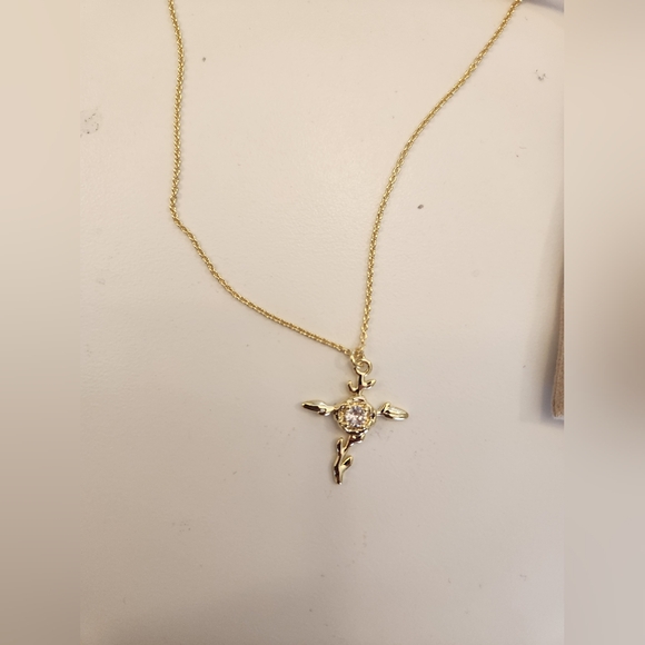 NWT UNCOMMON JAMES Rose Cross Pendant Necklace - Picture 2 of 6
